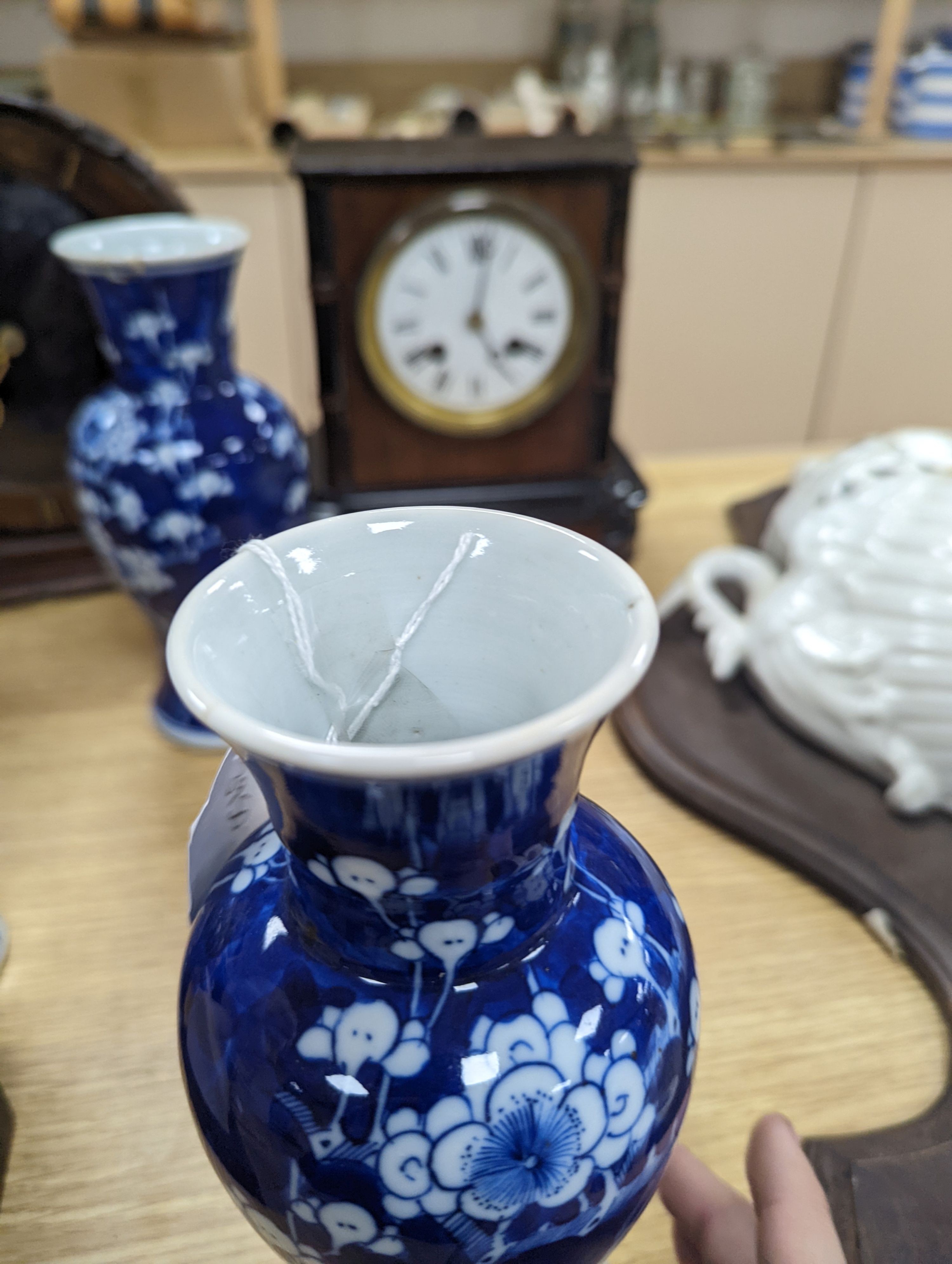 Three Chinese blue and white vases, late 19th/early 20th century, the tallest 19.5 cm